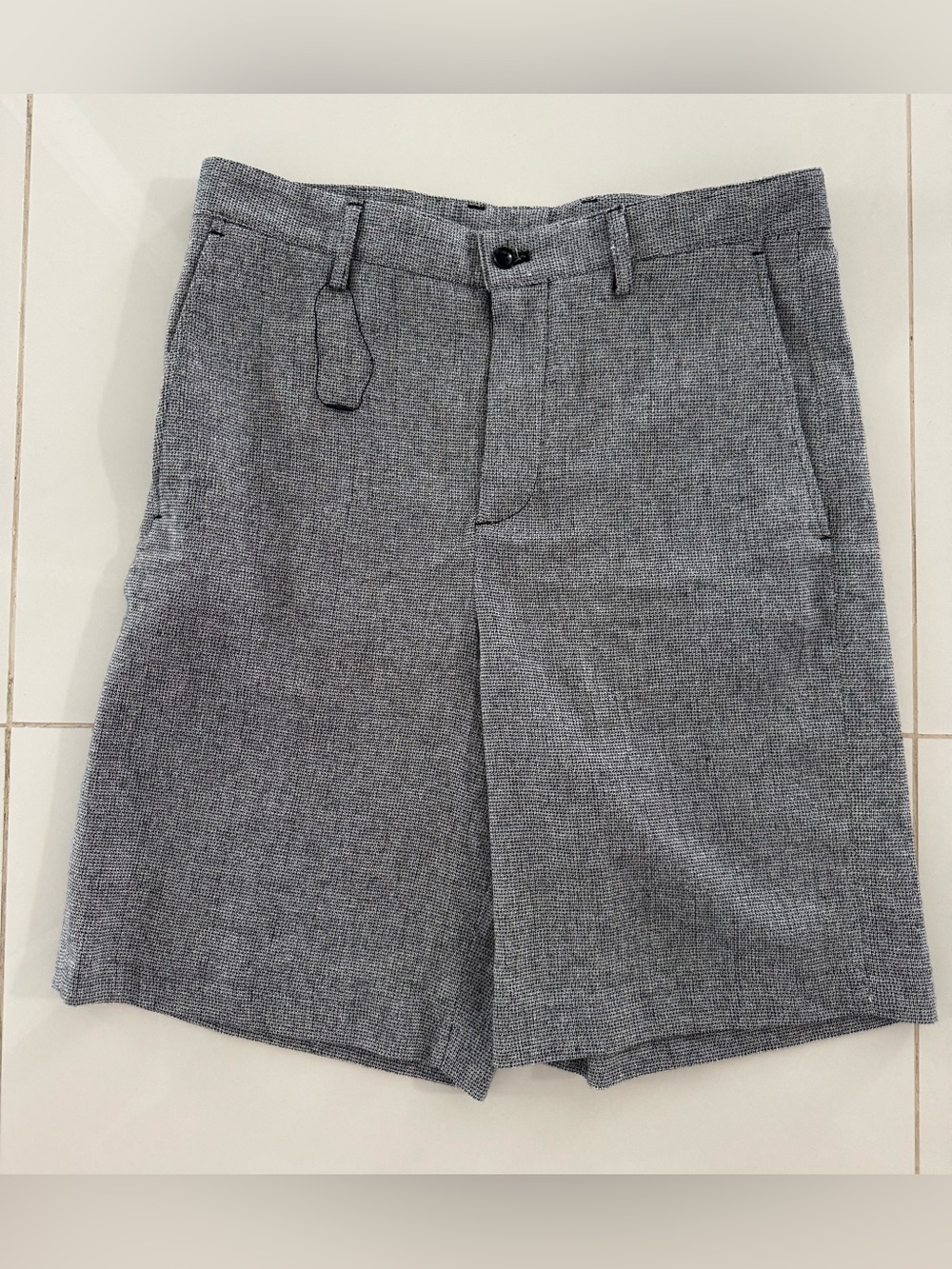 Zara Gray Textured Flat-Front Men's Shorts (NEVER USED)